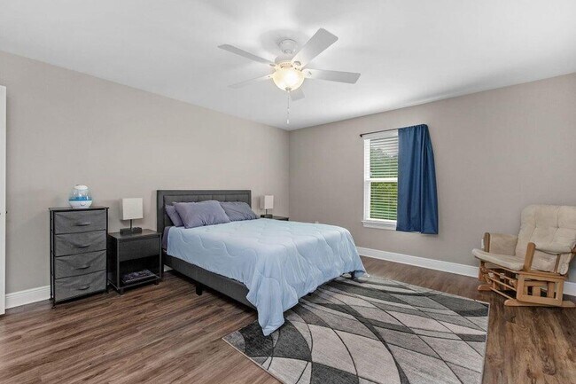Building Photo - 2327 Hadleigh Hills Ct