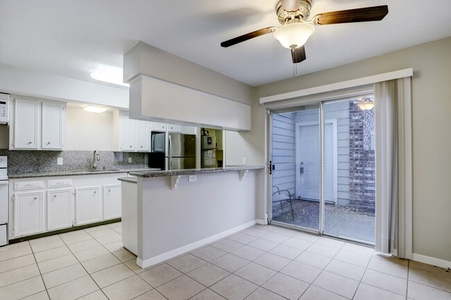 Building Photo - 6 Dorado Dr