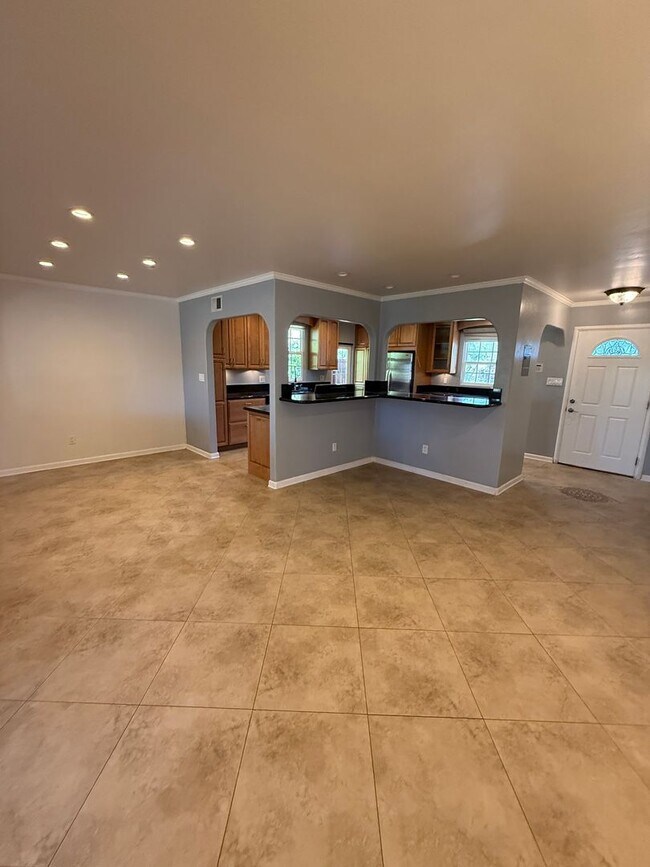 Building Photo - 3BD 2BA House in Kearny Mesa