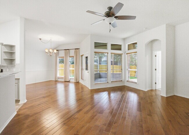 Building Photo - Charming 3-Bedroom Home with 2 Full Baths in Cibolo, TX