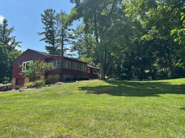Building Photo - 580 Riverview Dr