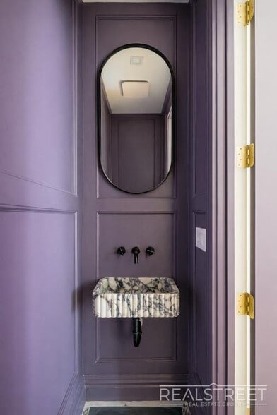 Building Photo - Stunning Brand New Townhouse for Rent in Bushwick!