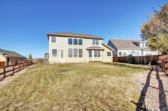Building Photo - Metzler Ranch single family 4b/3b huge gar...