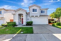 Building Photo - Freshly Renovated Single-Family Home for Rent