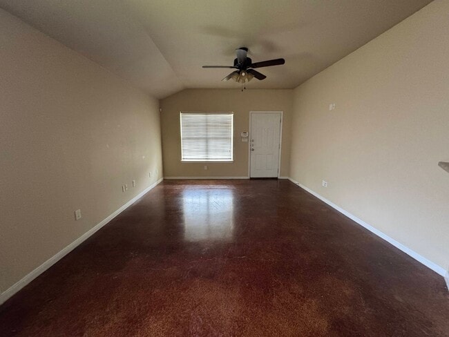 Building Photo - 4305 Cambridge Dr