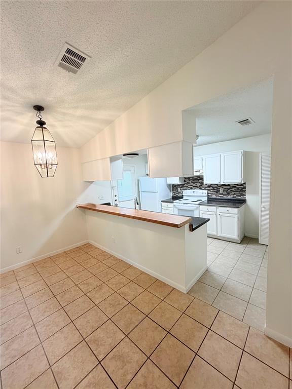 Building Photo - 23393 Nameless Rd