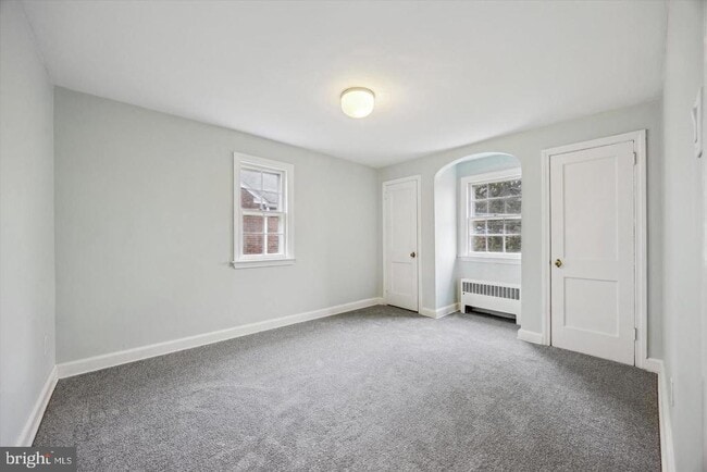 Building Photo - 11 Trent Rd