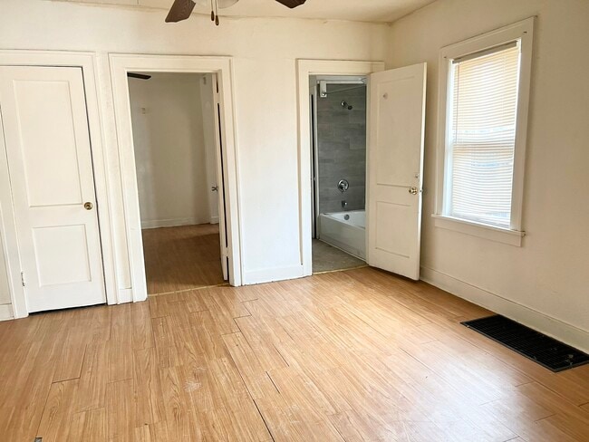 Building Photo - 3520 Herman St