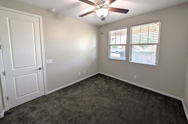 Building Photo - 3 Bedroom Home in the Eastmark Community Near E Ray Rd and S Signal Butte Rd!