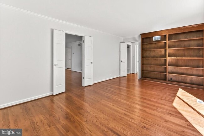 Building Photo - 6294 Dunaway Ct