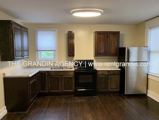 Building Photo - 312 13th St SW
