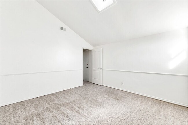 Building Photo - 16293 Wayfarer Ln