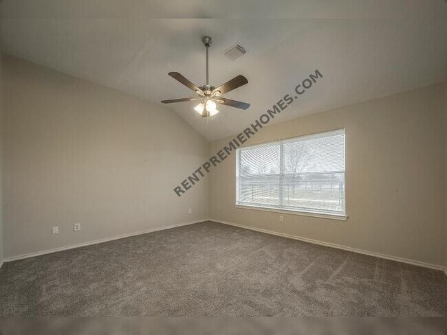 Building Photo - 9035 Melody Park Ln