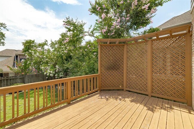 Building Photo - 10425 Canyon Vista Way