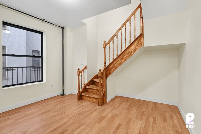 Building Photo - 34 Post Ave