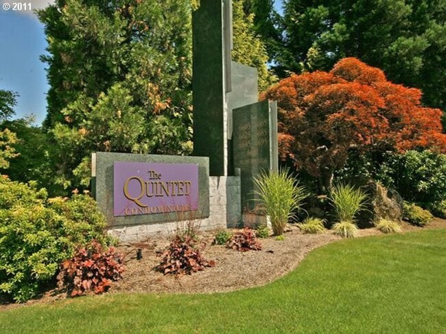 Building Photo - 2 Bedroom Quintet Condo off West Burnside ...