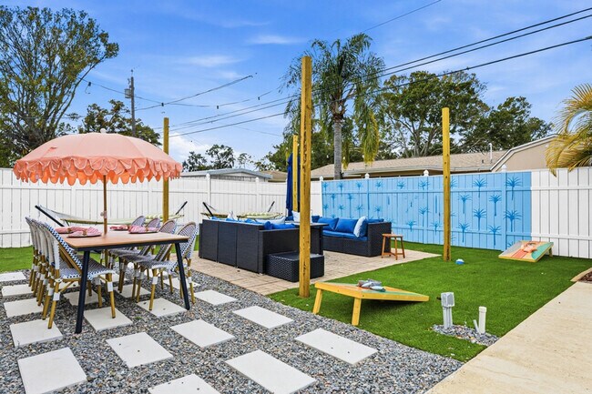 Building Photo - 1132 Gershwin Dr