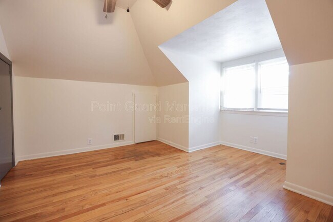 Building Photo - 5916 Camden Ave