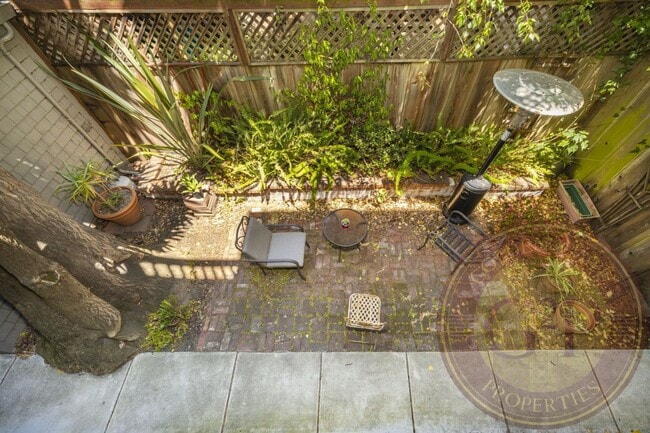 Building Photo - Noe Valley - 2 BR, 1 BA Condo 965 Sq. Ft. ...