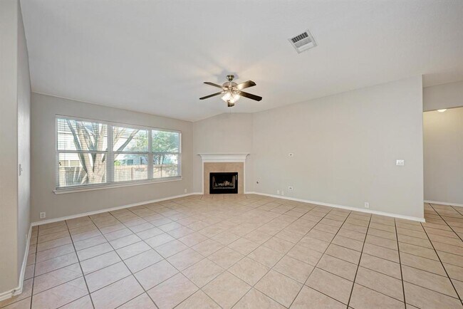 Building Photo - 2308 John Tee Dr