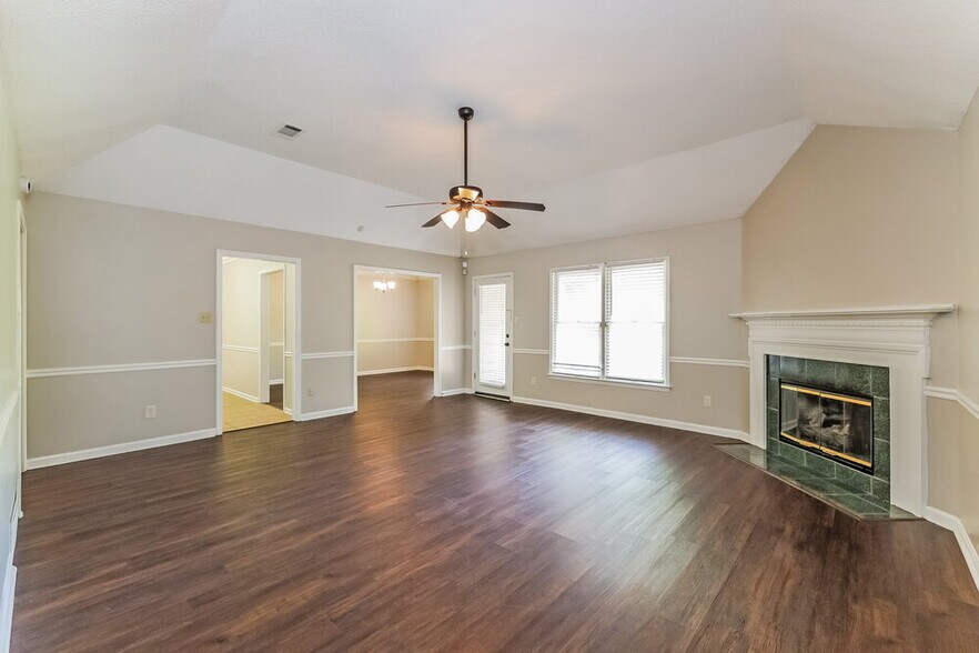 Building Photo - 482 Sanga Cir W