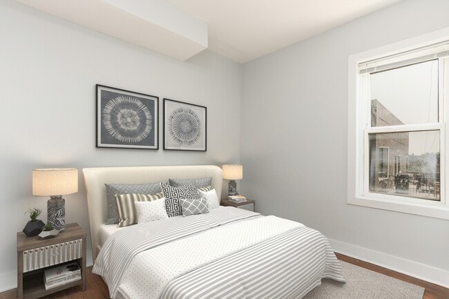 Building Photo - 2647 W Potomac Ave