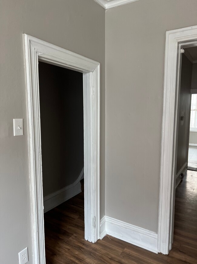 Building Photo - 2361 N Cleveland St