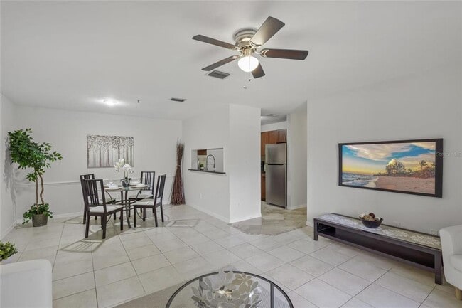 Building Photo - 4037 Crockers Lake Blvd