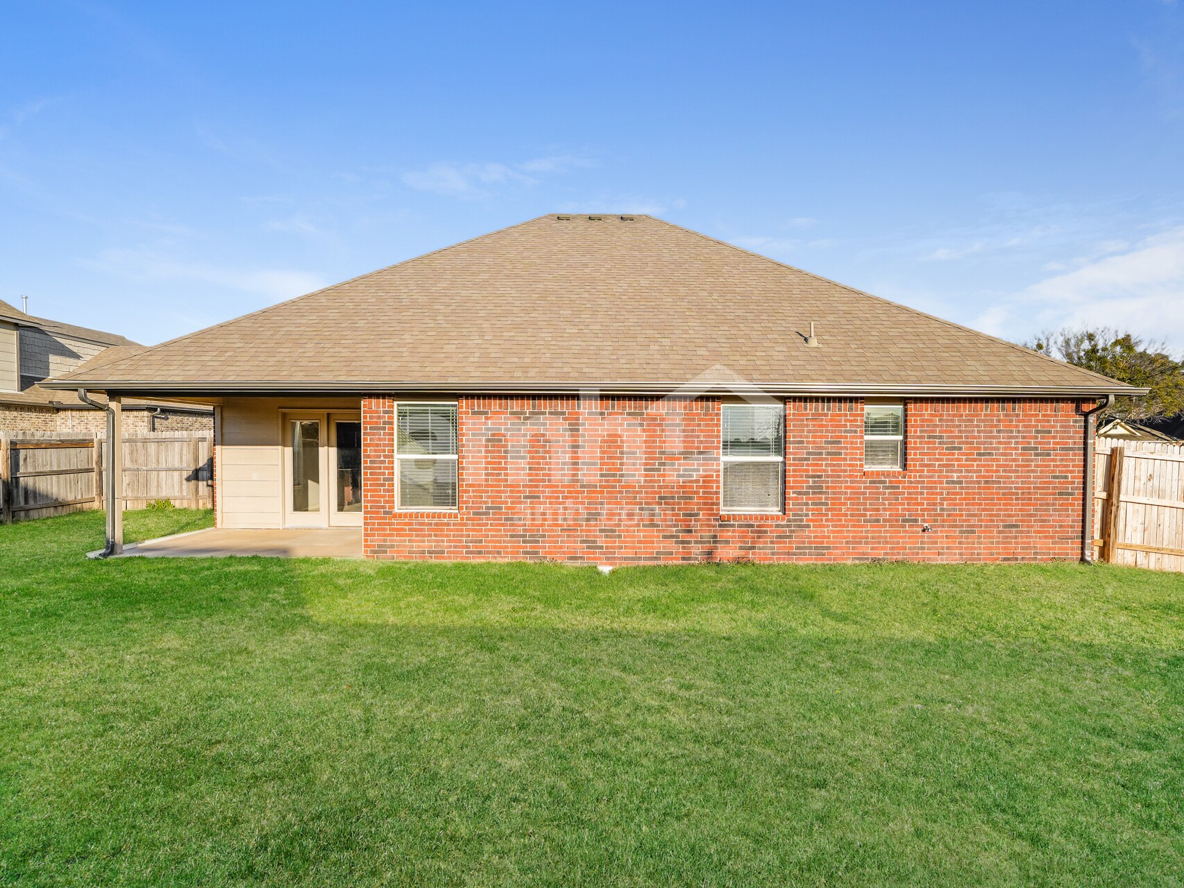 Building Photo - 13332 S Poplar St