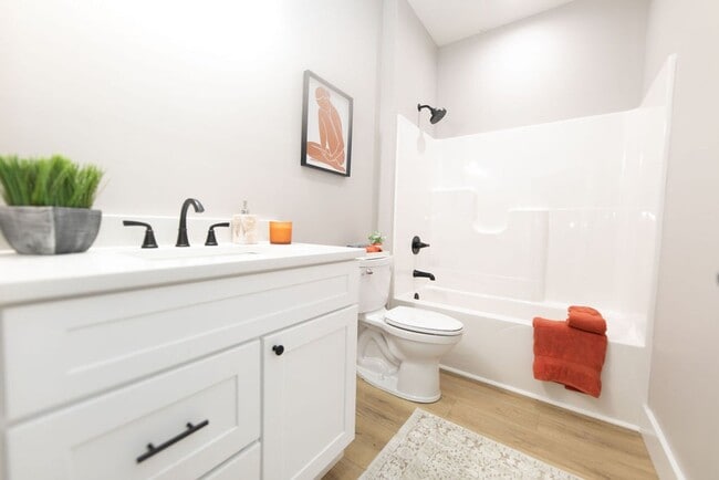 Building Photo - *August 2026* - Newly Built 5 Bed, 5.5 Bath Townhome!