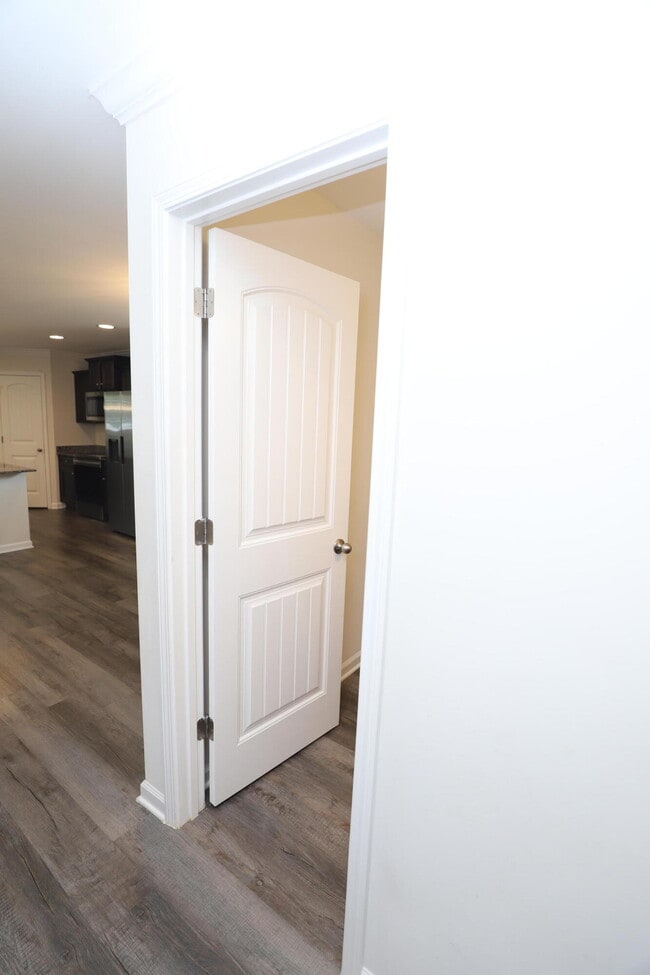 Building Photo - 115 Whitetail Cir