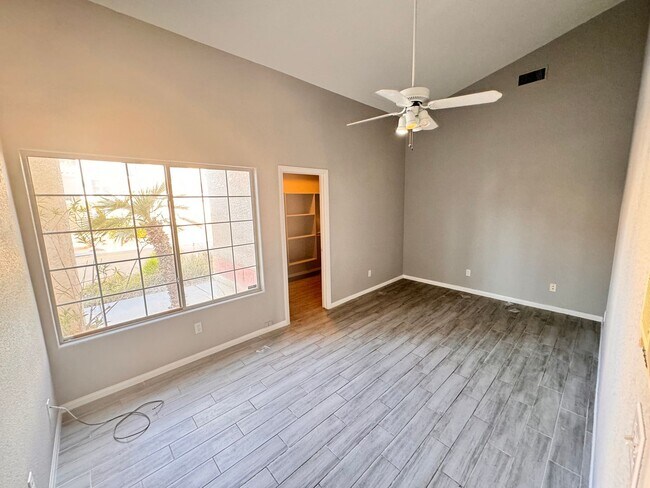 Building Photo - 2 Bed + Den Single Story Home in Guard Gated Painted Desert