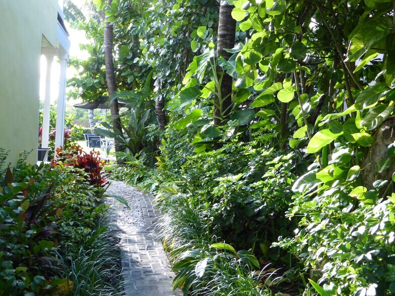 Building Photo - 88 S Ocean Blvd