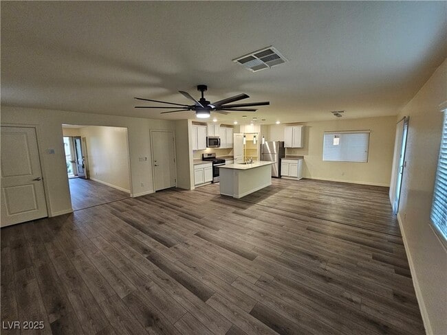 Building Photo - 6730 Warthog Ave