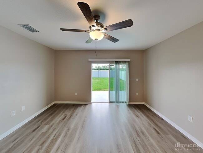Building Photo - 10305 Geese Trail Cir