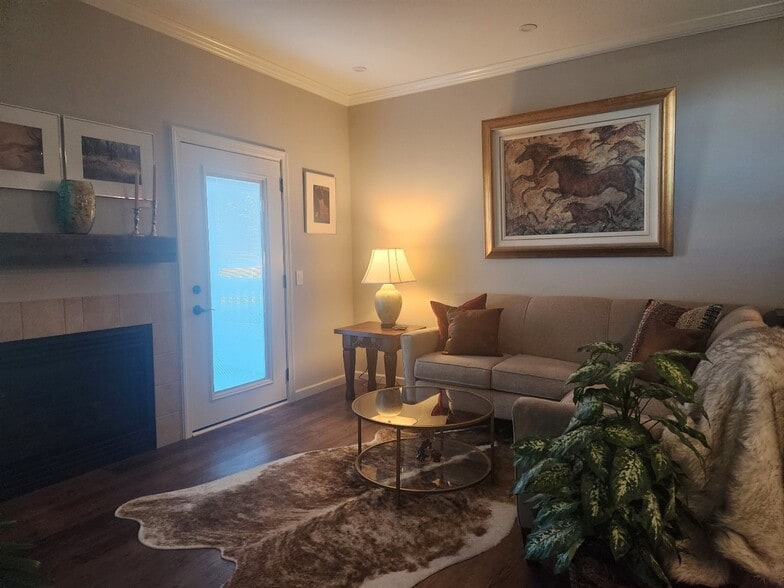 Living Room - 18939 E Warren Cir