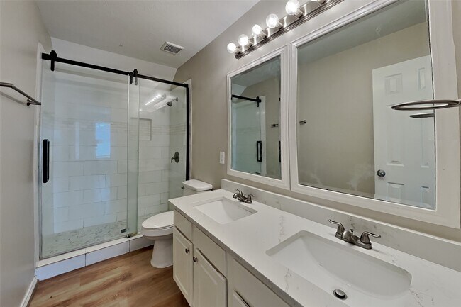 Building Photo - 22076 Knights Cove Dr