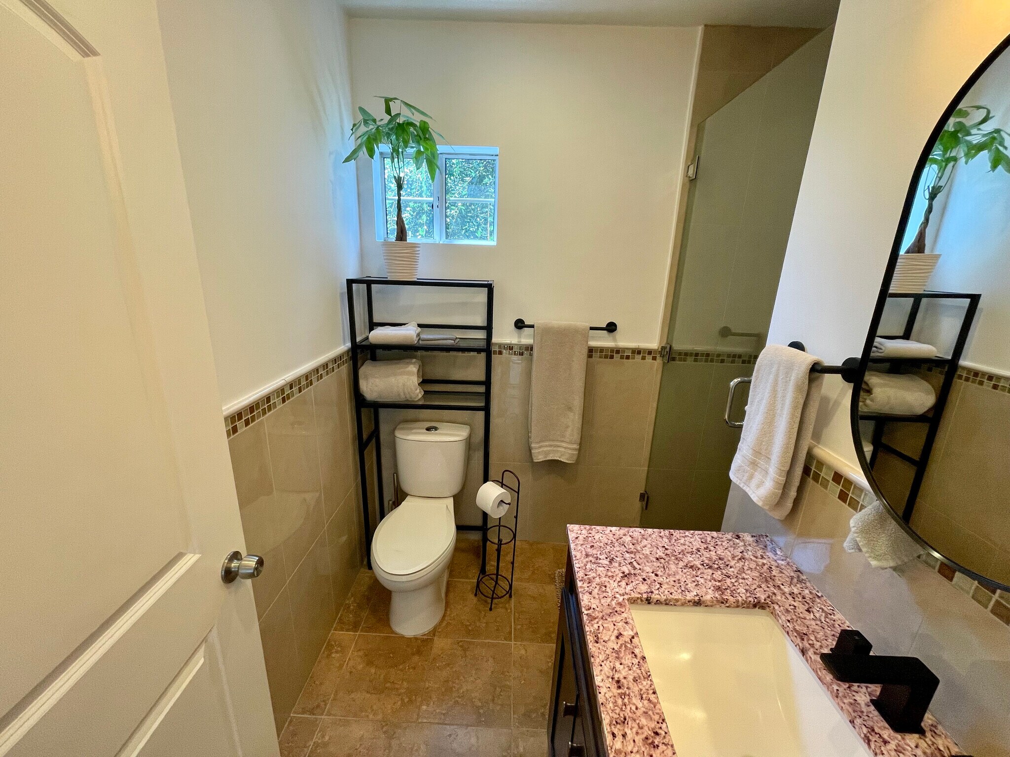 Building Photo - 11725 Lemay St