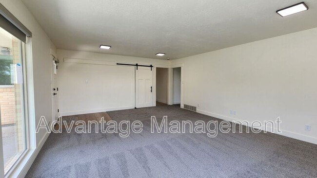 Building Photo - 167 W Center