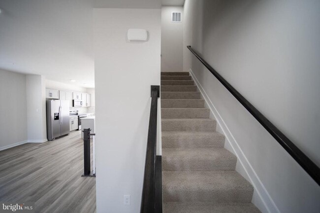 Building Photo - 442 Whirl Ln