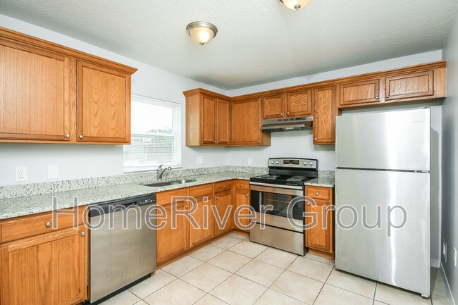Building Photo - 310 Dundee Dr