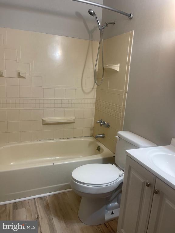 Building Photo - 207 Channing Dr