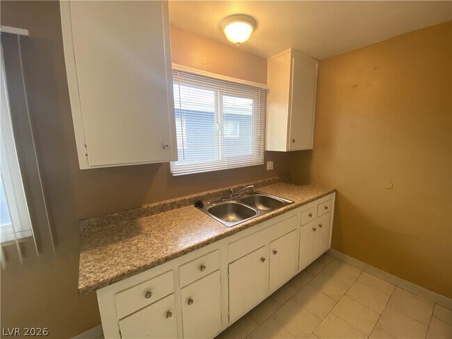 Building Photo - 3200 Arlene Way