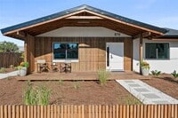 Building Photo - 870 Carver St