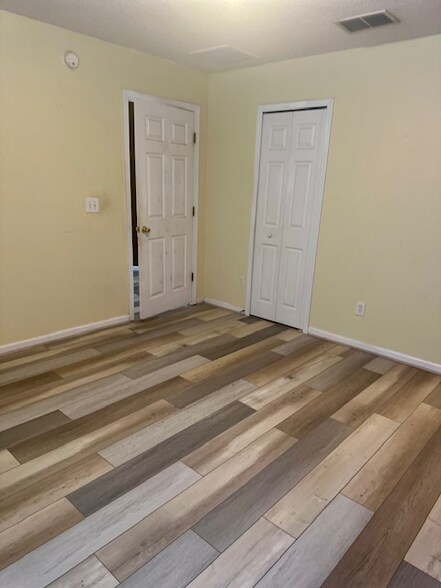 Building Photo - 287 Capiso Ct