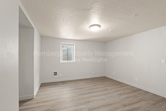 Building Photo - 3939 N Mayfair St