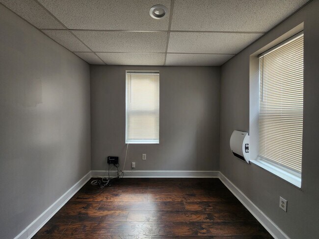 Building Photo - 3114 W Gordon St