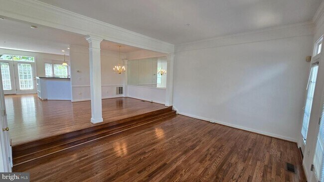Building Photo - 8021 Kidwell Town Ct