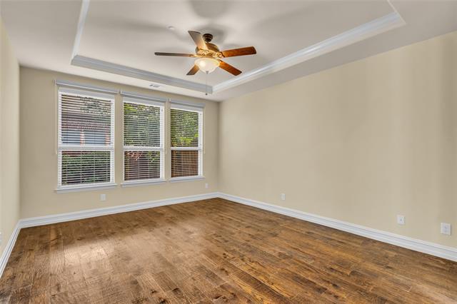 Building Photo - 4709 Bayview Dr