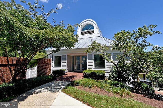 Building Photo - 3152 Covewood Ct